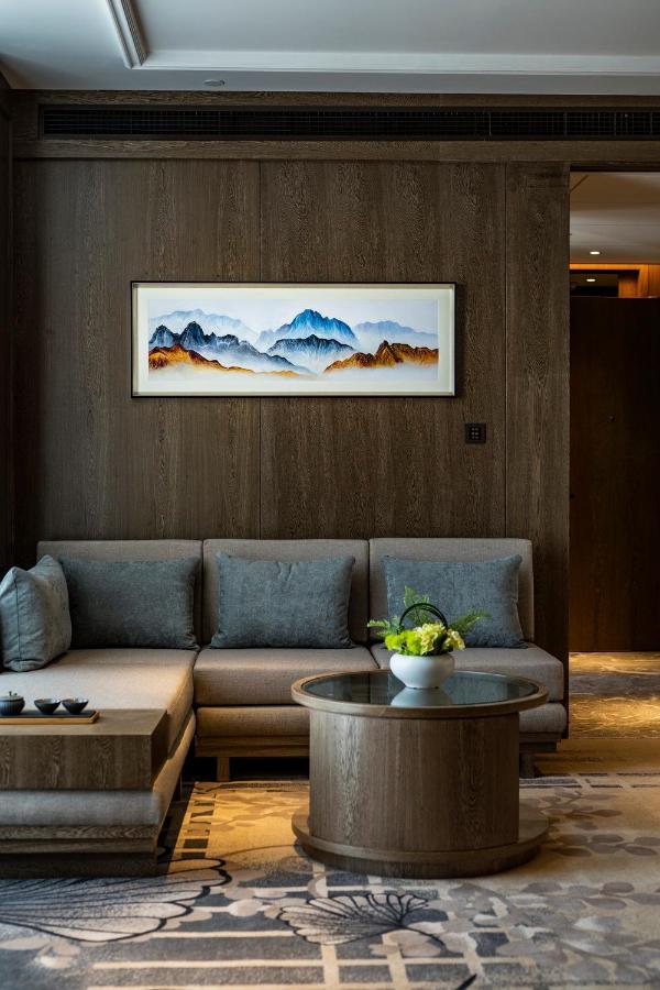 Jinling Grand Hotel Tsjoengking Buitenkant foto