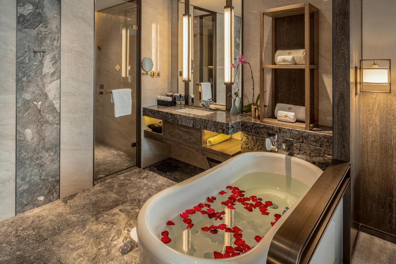 Jinling Grand Hotel Tsjoengking Buitenkant foto